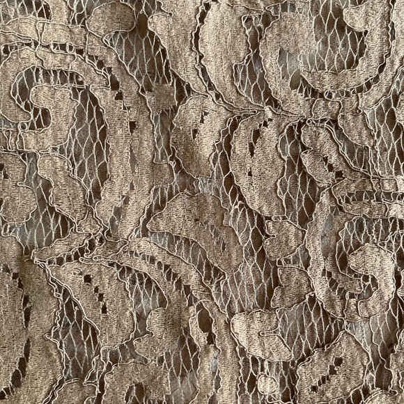 Chico’s Tan Lace Tunic Size1 - Picture 7 of 7